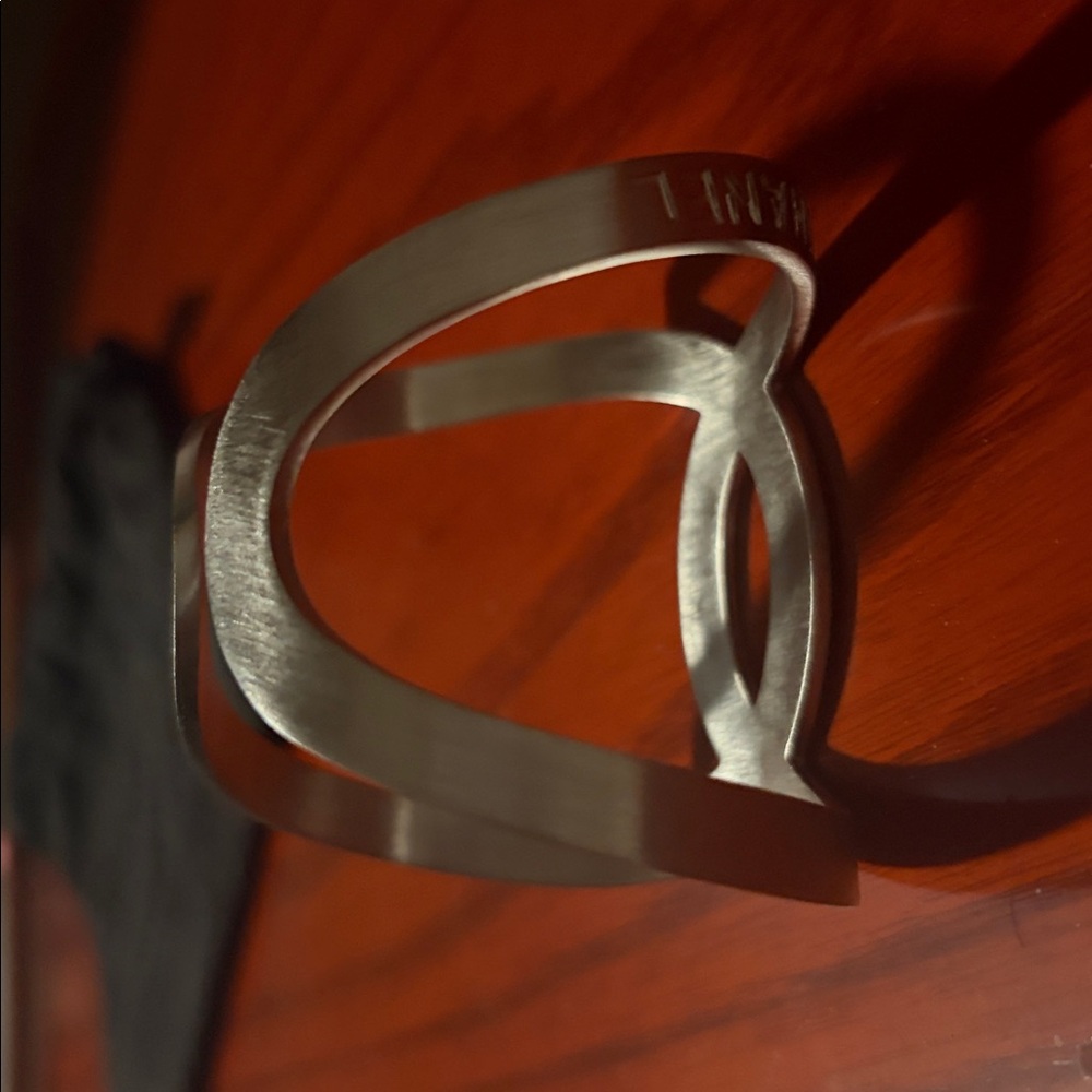 CHANEL interlocking CC Silver tone Metal Open Cuff Bracelet + dust bag - Picture 7 of 9